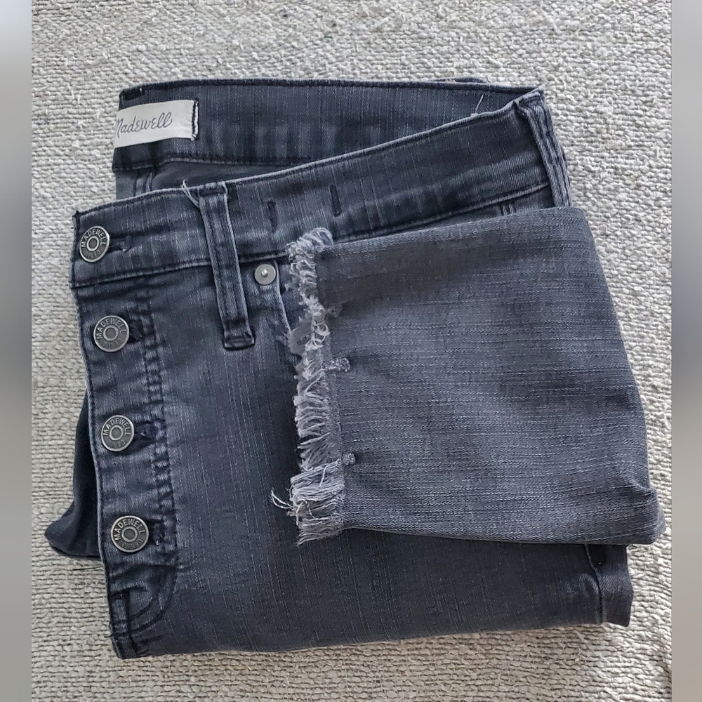 Madewell Women's 9" High Rise Jeans Size 31 Raw Hem Black Denim